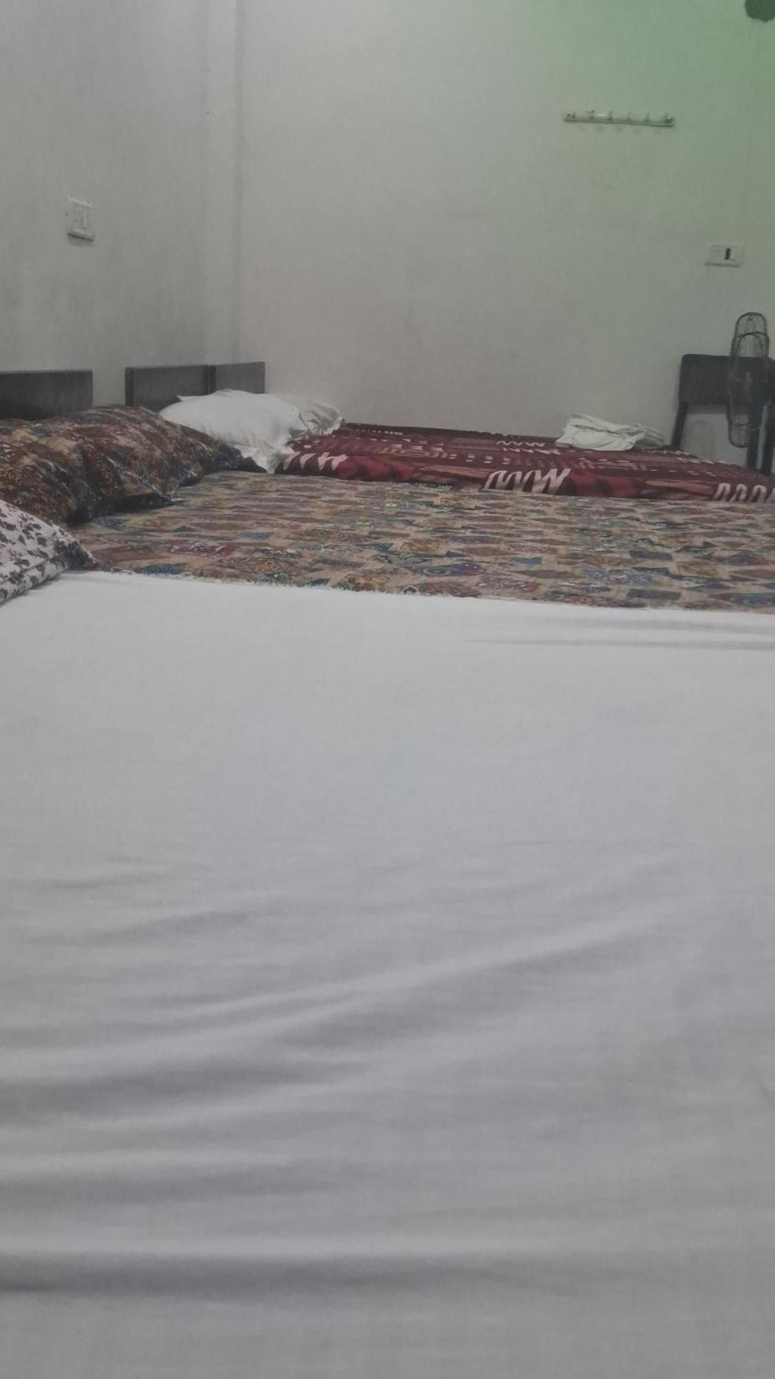 Laxman Guest House Varanasi — Photos 1