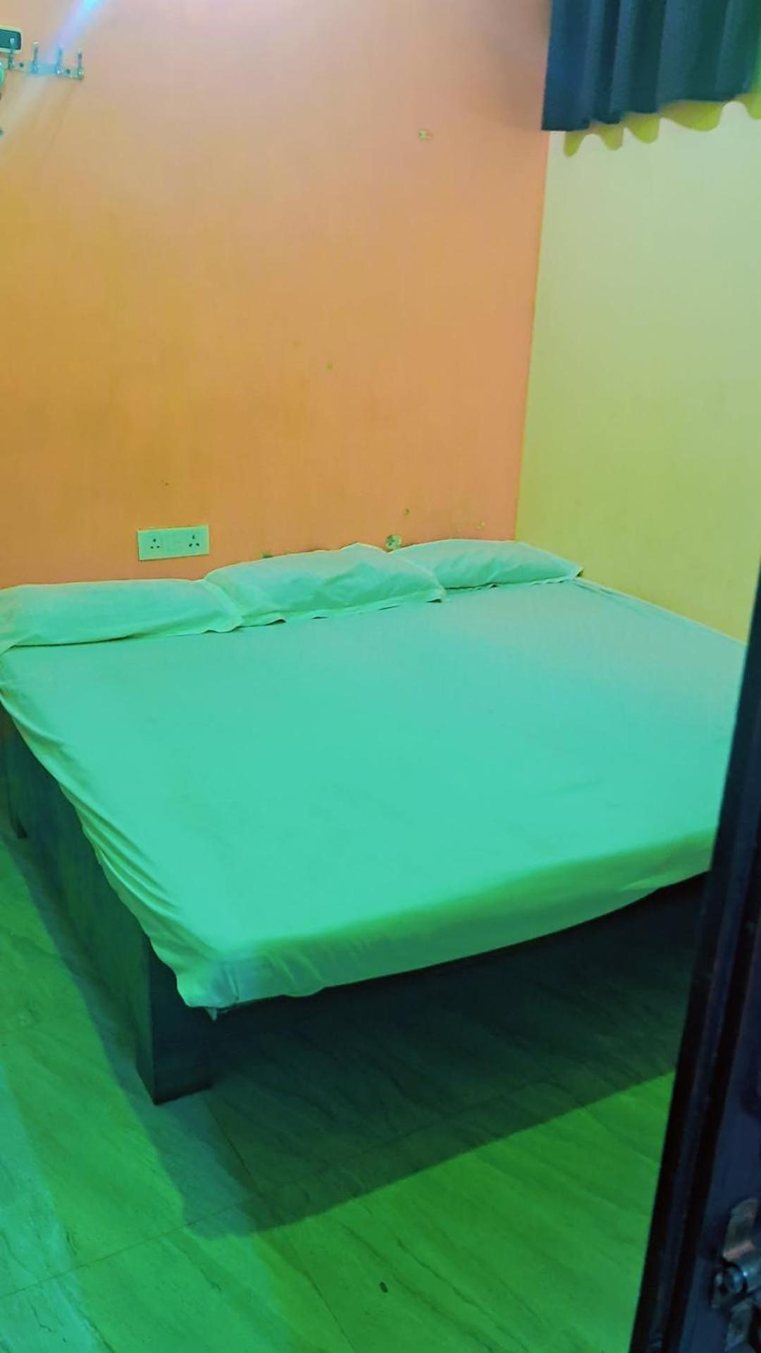 Laxman Guest House Varanasi — Photos 2
